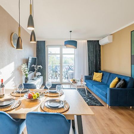 Apartment 24H With Free Garage And Ac Jagielly 5 Breslavia Exterior foto