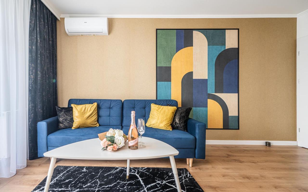 Apartment 24H With Free Garage And Ac Jagielly 5 Breslavia Exterior foto