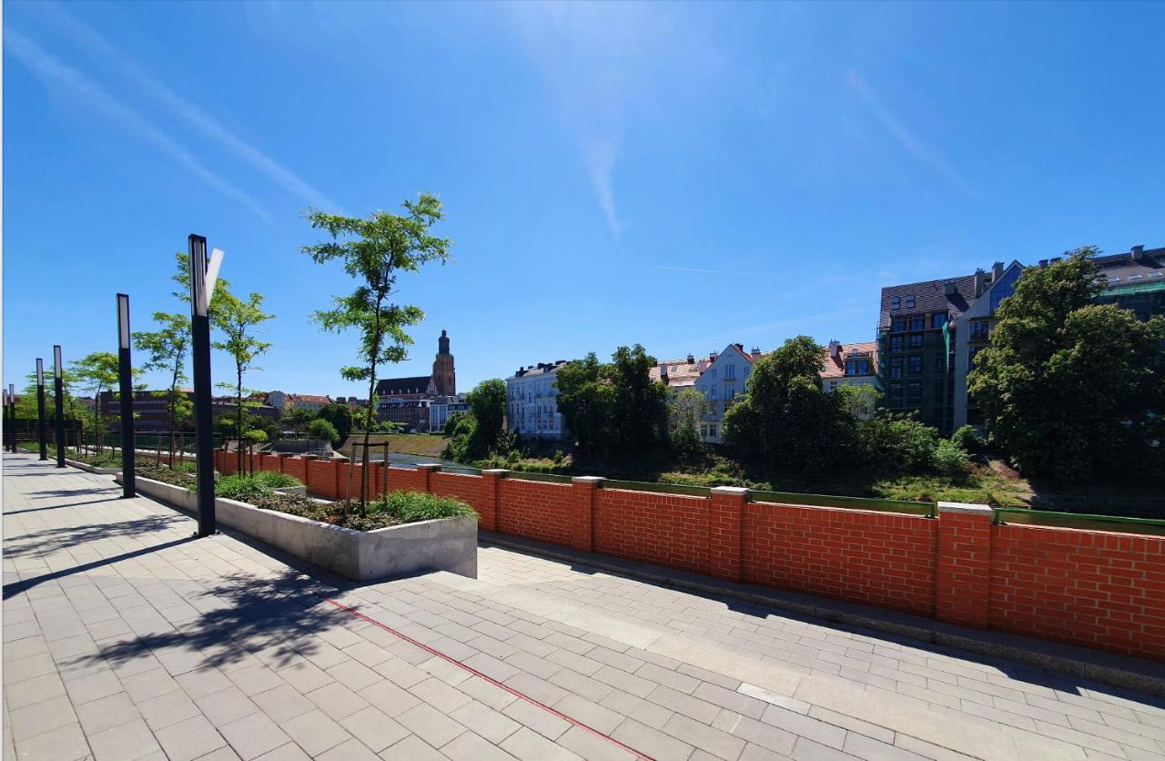Apartment 24H With Free Garage And Ac Jagielly 5 Breslavia Exterior foto